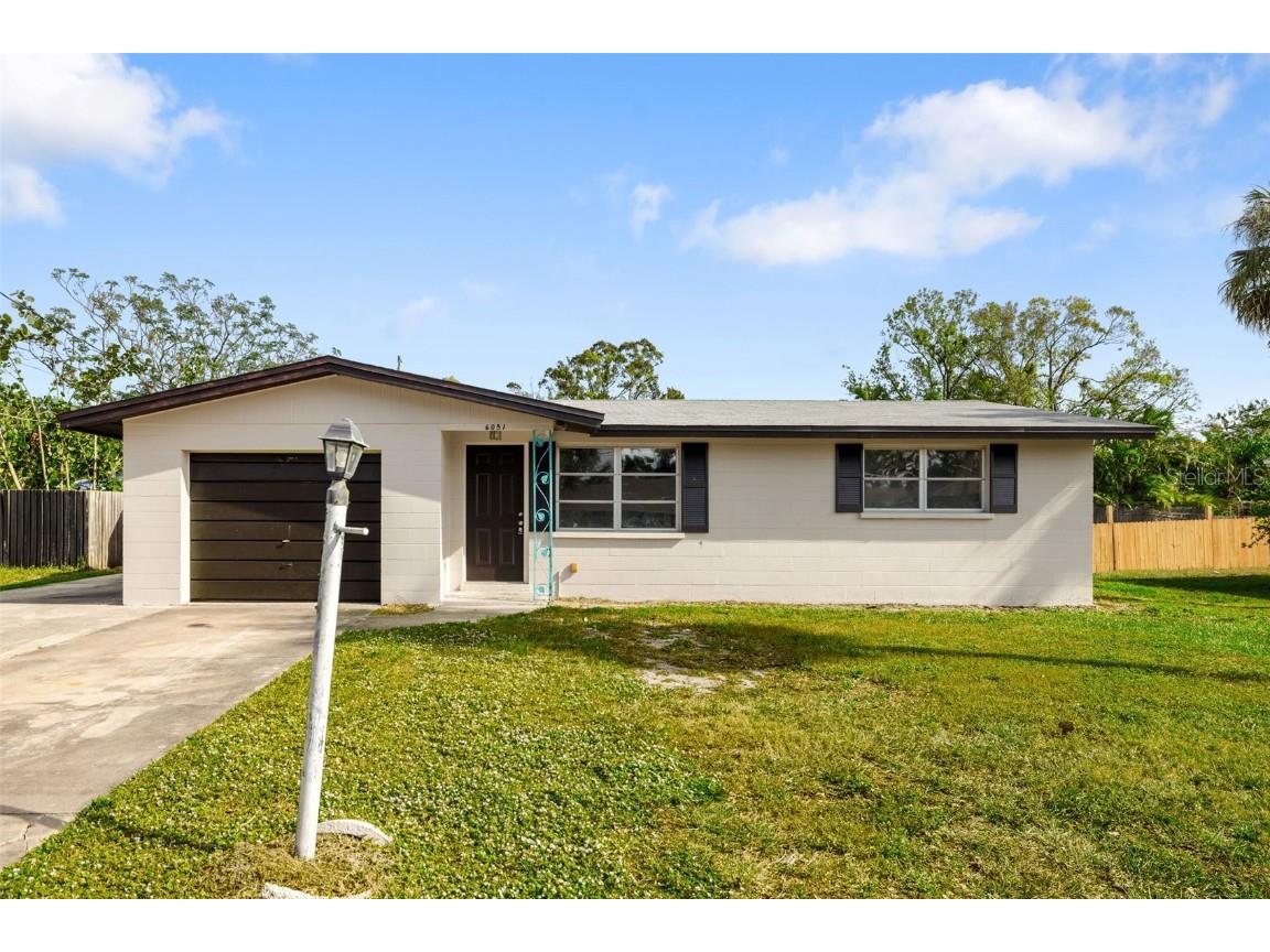 6051 Carlton Avenue Sarasota FL 34231 A4676785 image26