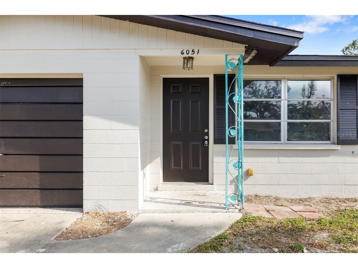 6051 Carlton Avenue Sarasota FL 34231 A4676785 image4