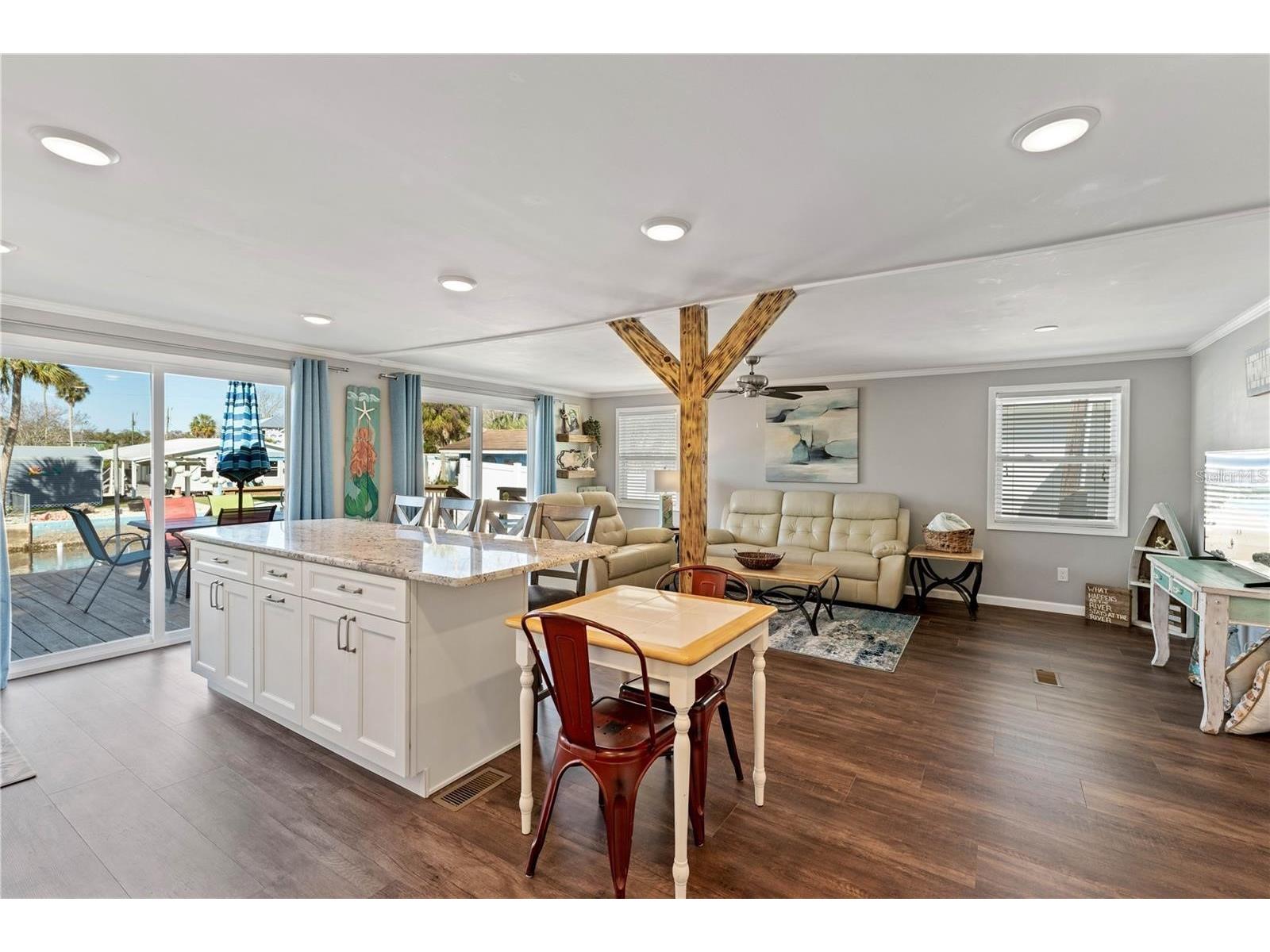 6051 Colony Circle Weeki Wachee FL 34607 W7882584 image10