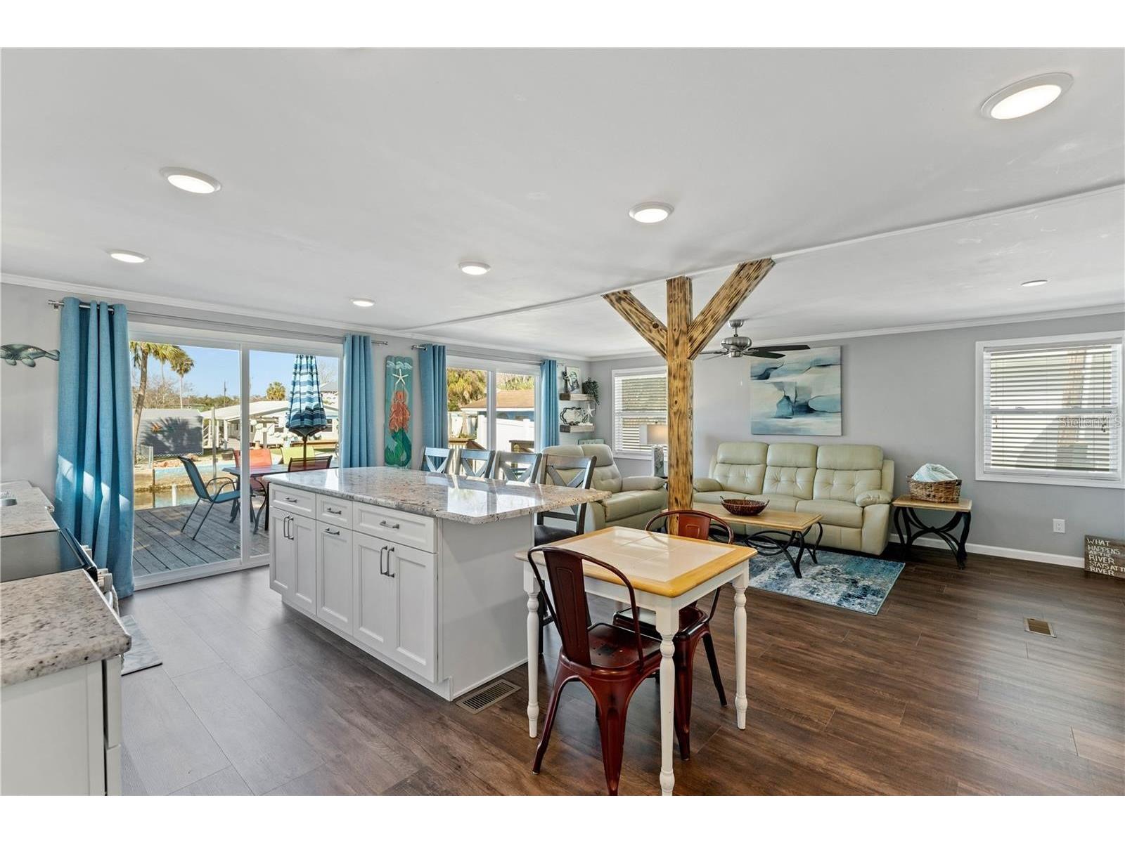 6051 Colony Circle Weeki Wachee FL 34607 W7882584 image14