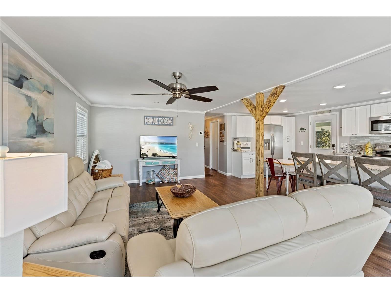 6051 Colony Circle Weeki Wachee FL 34607 W7882584 image8