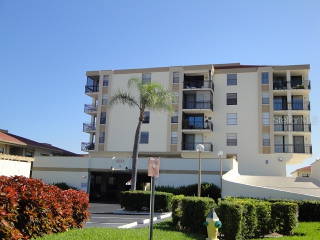 6051 Sun Boulevard #305 Saint Petersburg FL 33715 TB8328698 image1