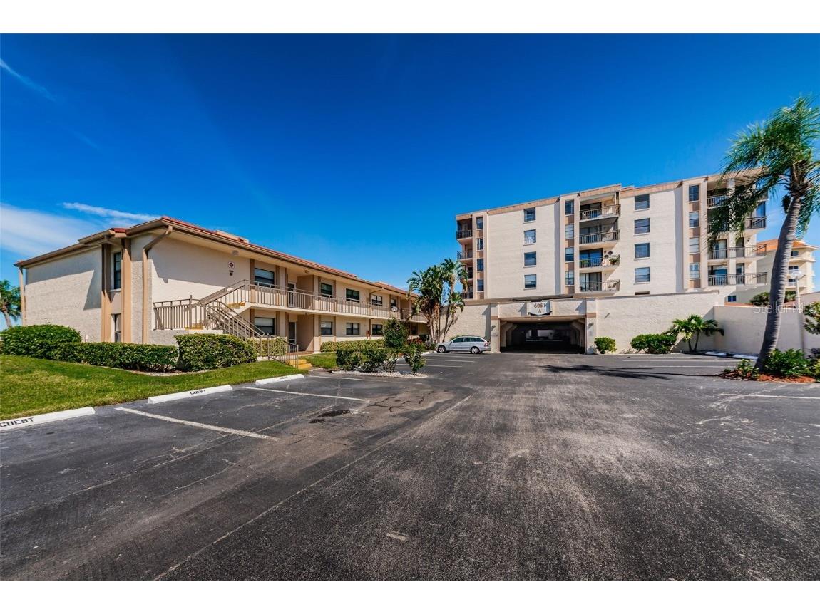 6051 Sun Boulevard #305 Saint Petersburg FL 33715 TB8328698 image3