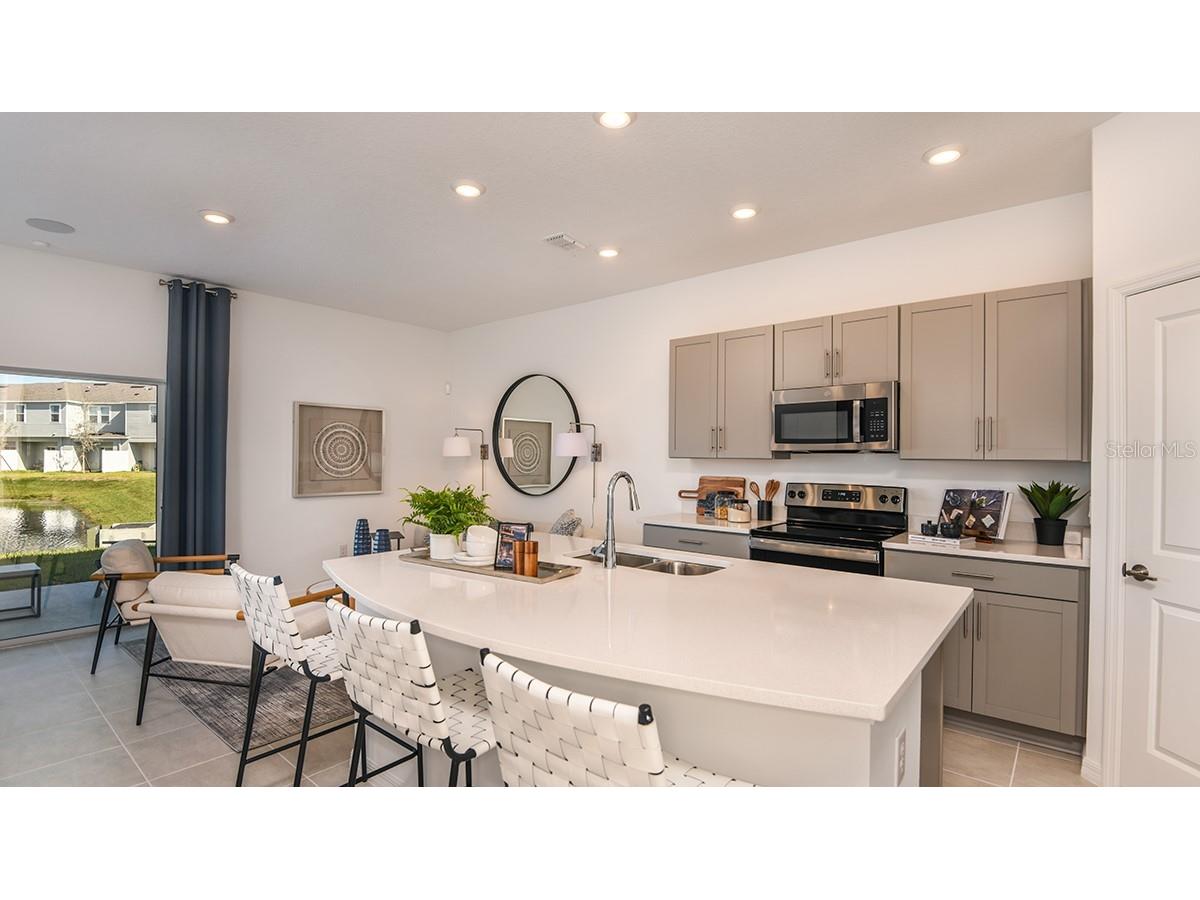 6051 Whetstone Court, Palmetto, FL, 34221 MLS T3514693 Edina Realty