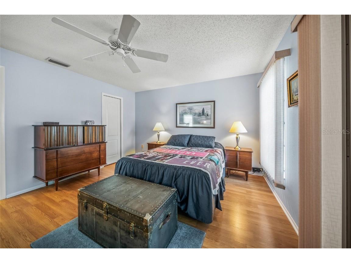 6052 Bonaventure Place Sarasota FL 34243 A4665005 image18