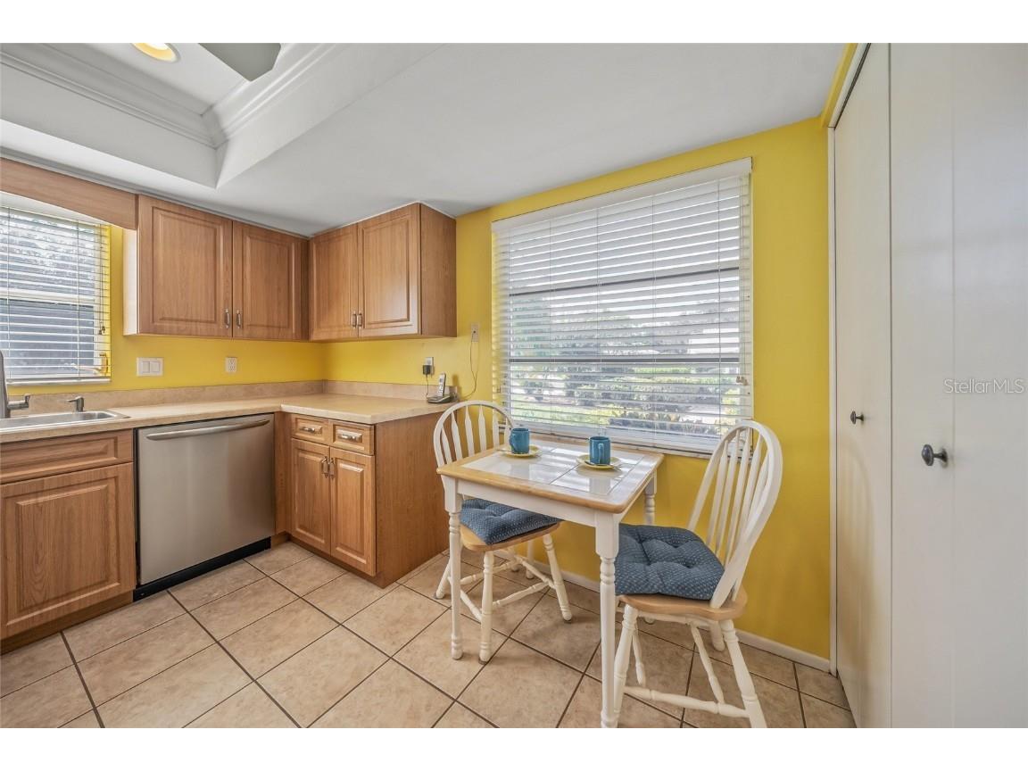 6052 Bonaventure Place Sarasota FL 34243 A4665005 image9