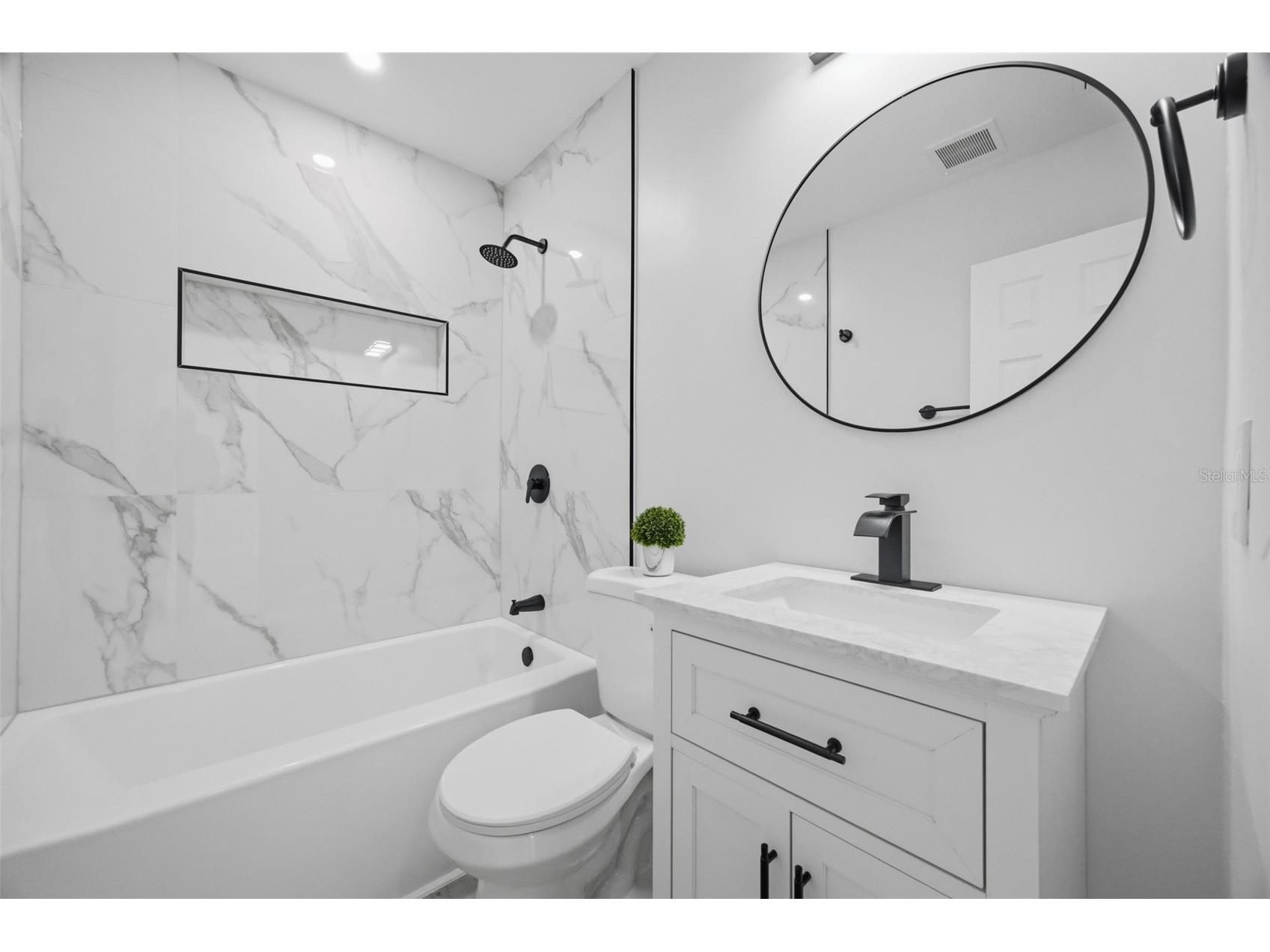 6052 Central Avenue New Port Richey FL 34653 TB8490764 image13