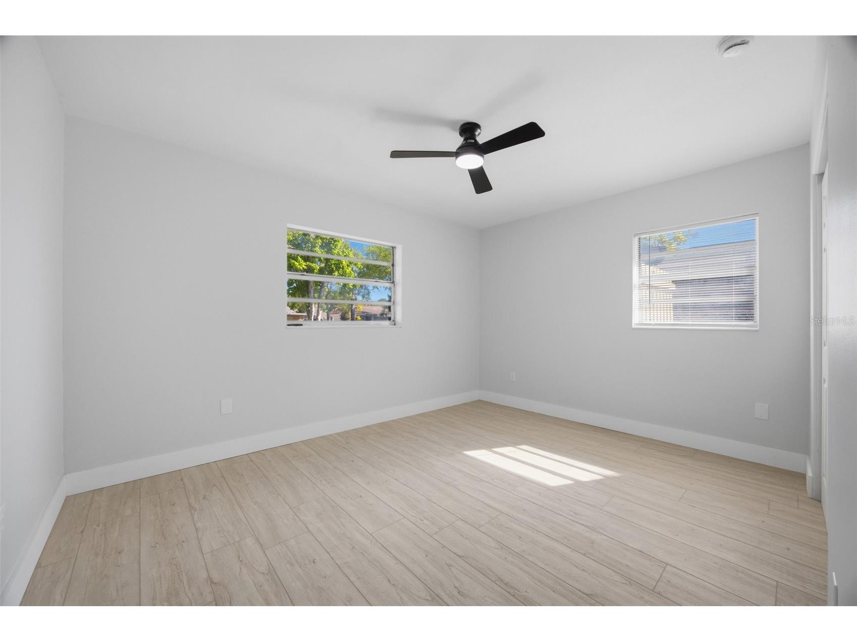 6052 Central Avenue New Port Richey FL 34653 TB8490764 image15