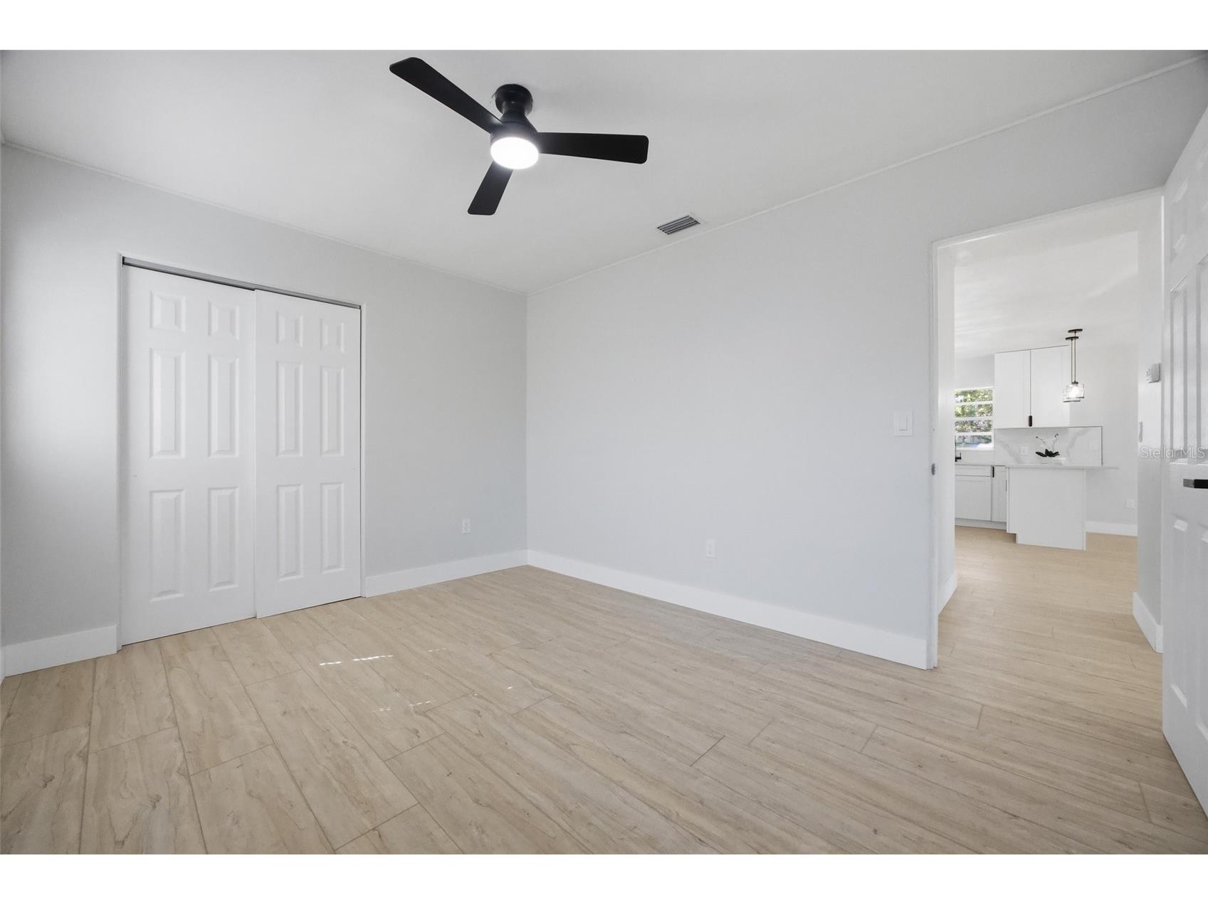 6052 Central Avenue New Port Richey FL 34653 TB8490764 image18