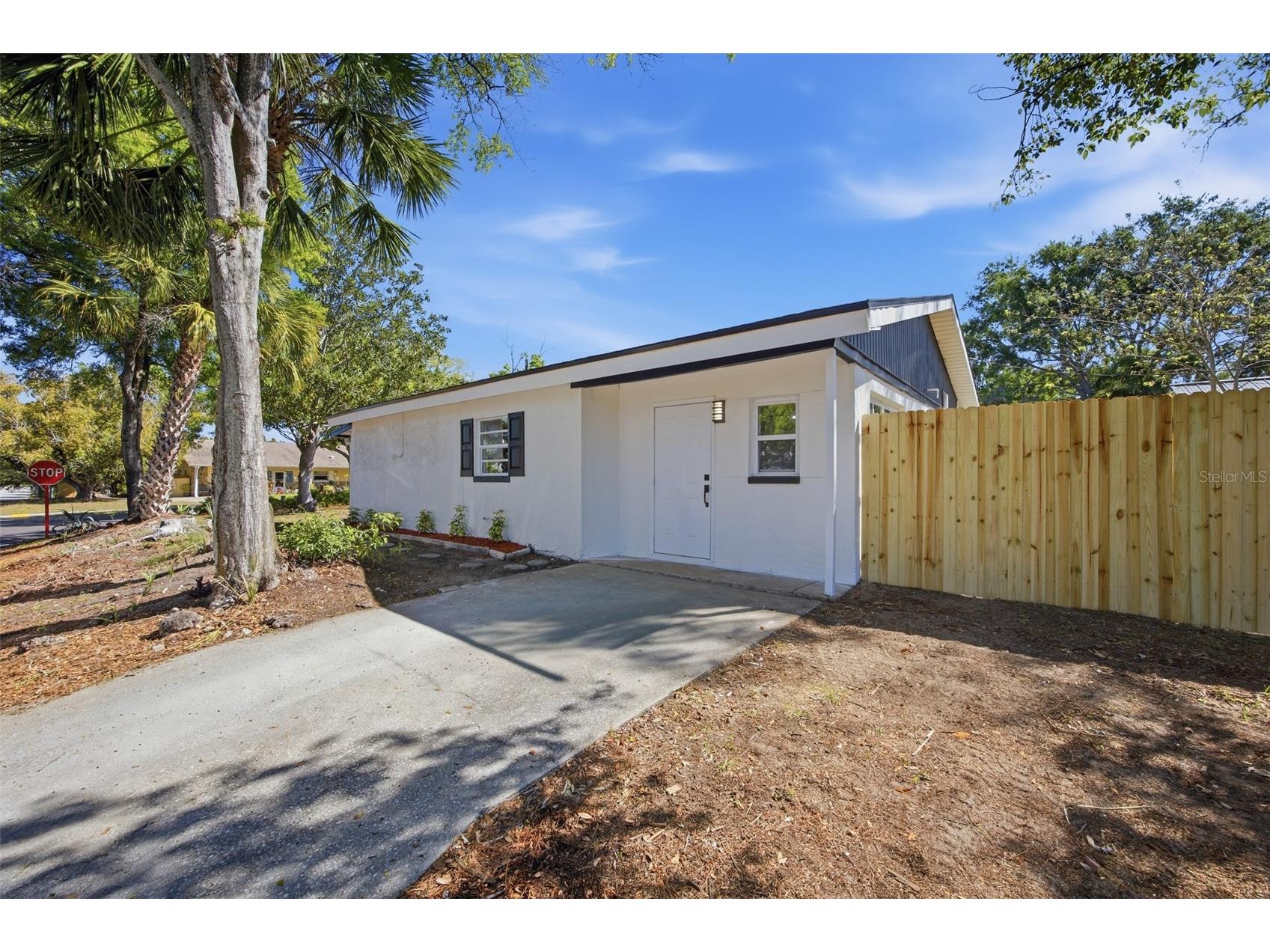 6052 Central Avenue New Port Richey FL 34653 TB8490764 image24