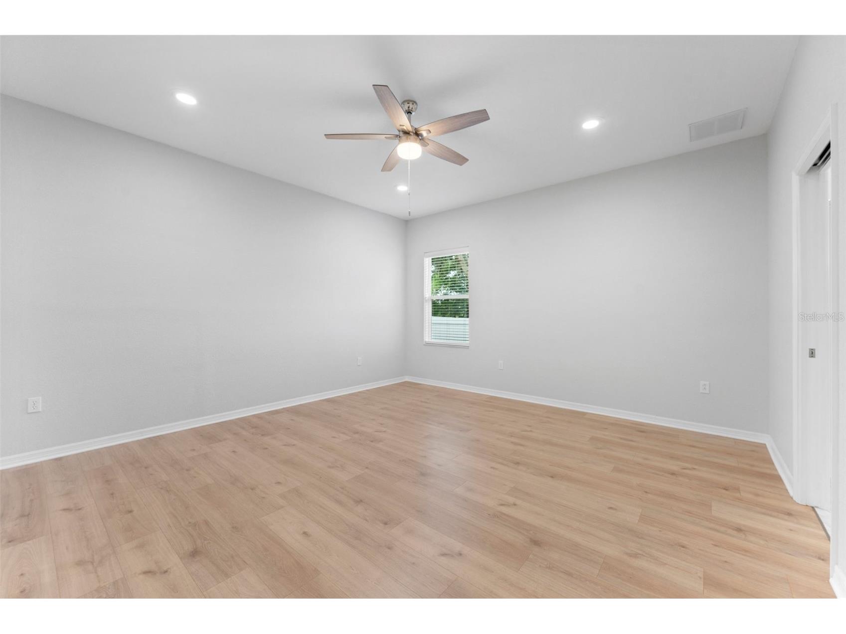 6052 Champions Gate Boulevard Zephyrhills FL 33541 - COMMUNITY POND TB8522817 image19