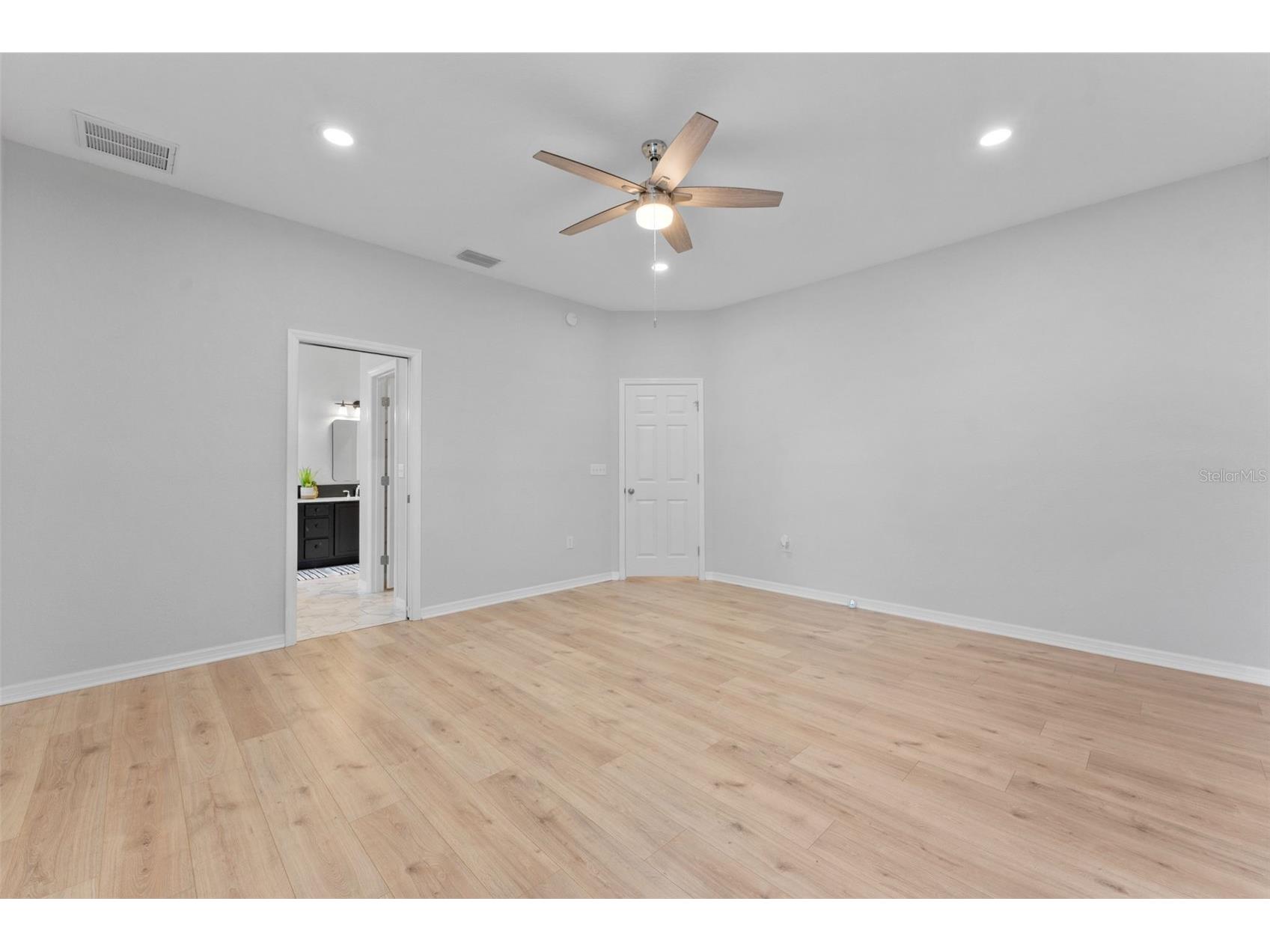 6052 Champions Gate Boulevard Zephyrhills FL 33541 - COMMUNITY POND TB8522817 image20