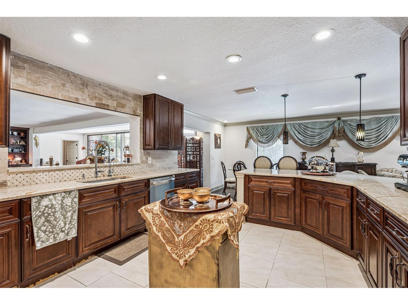 6054 Marlberry Drive Orlando FL 32819 O6382984 image3