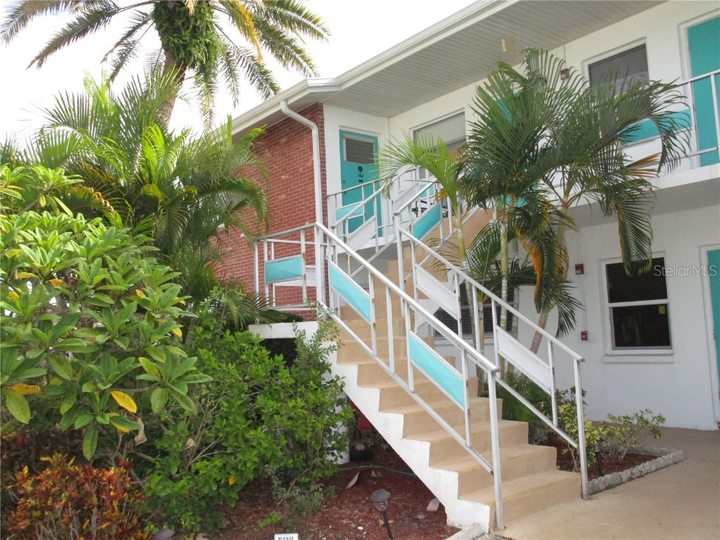 6055 21st Street N #10 Saint Petersburg FL 33714 TB8427852 image1