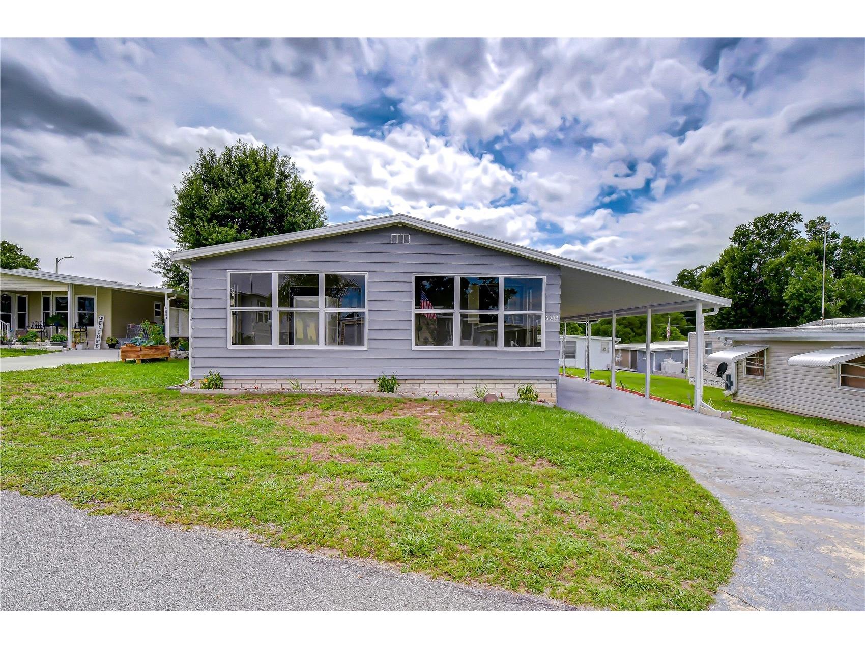 6055 Crestview Lane Zephyrhills FL 33542 TB8516080 image1