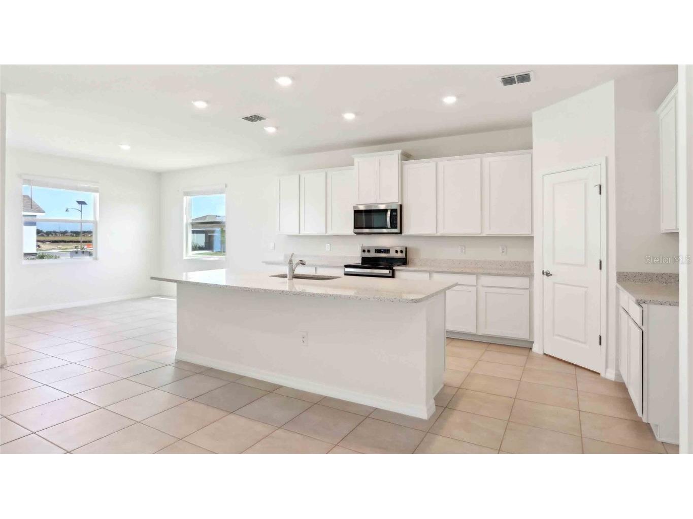 6056 SW 46th Drive Gainesville FL 32608 OM707985 image12