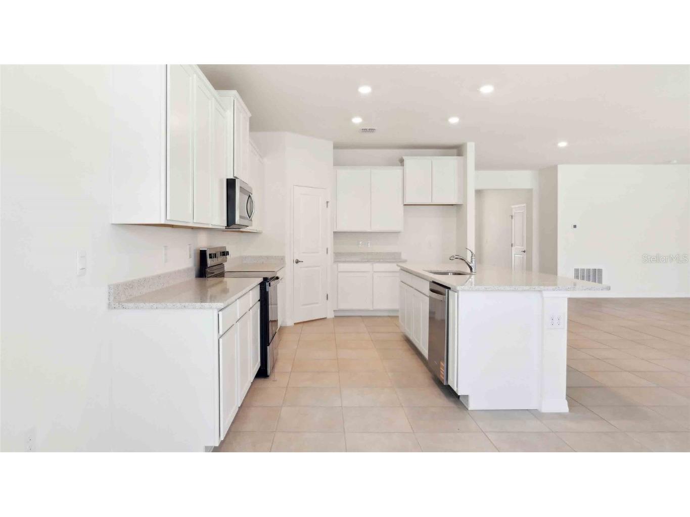 6056 SW 46th Drive Gainesville FL 32608 OM707985 image14