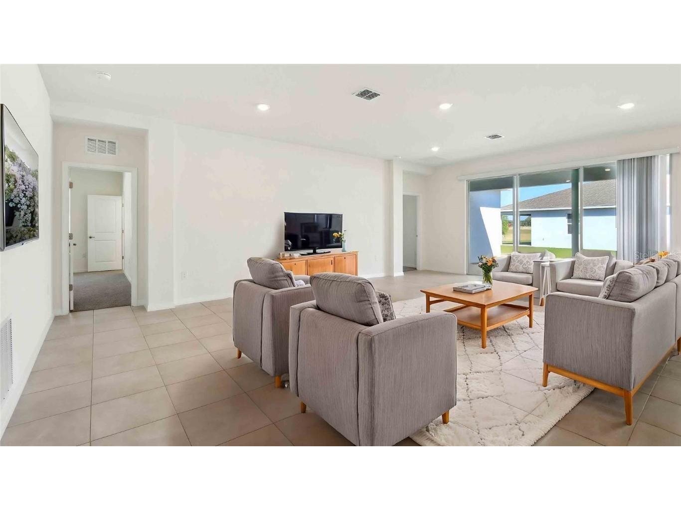 6056 SW 46th Drive Gainesville FL 32608 OM707985 image3