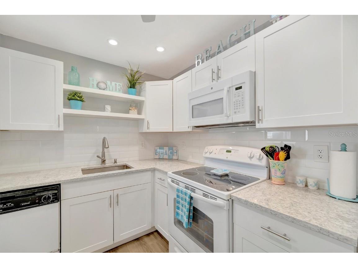 6057 Coral Way #3 Bradenton FL 34207 A4665748 image2