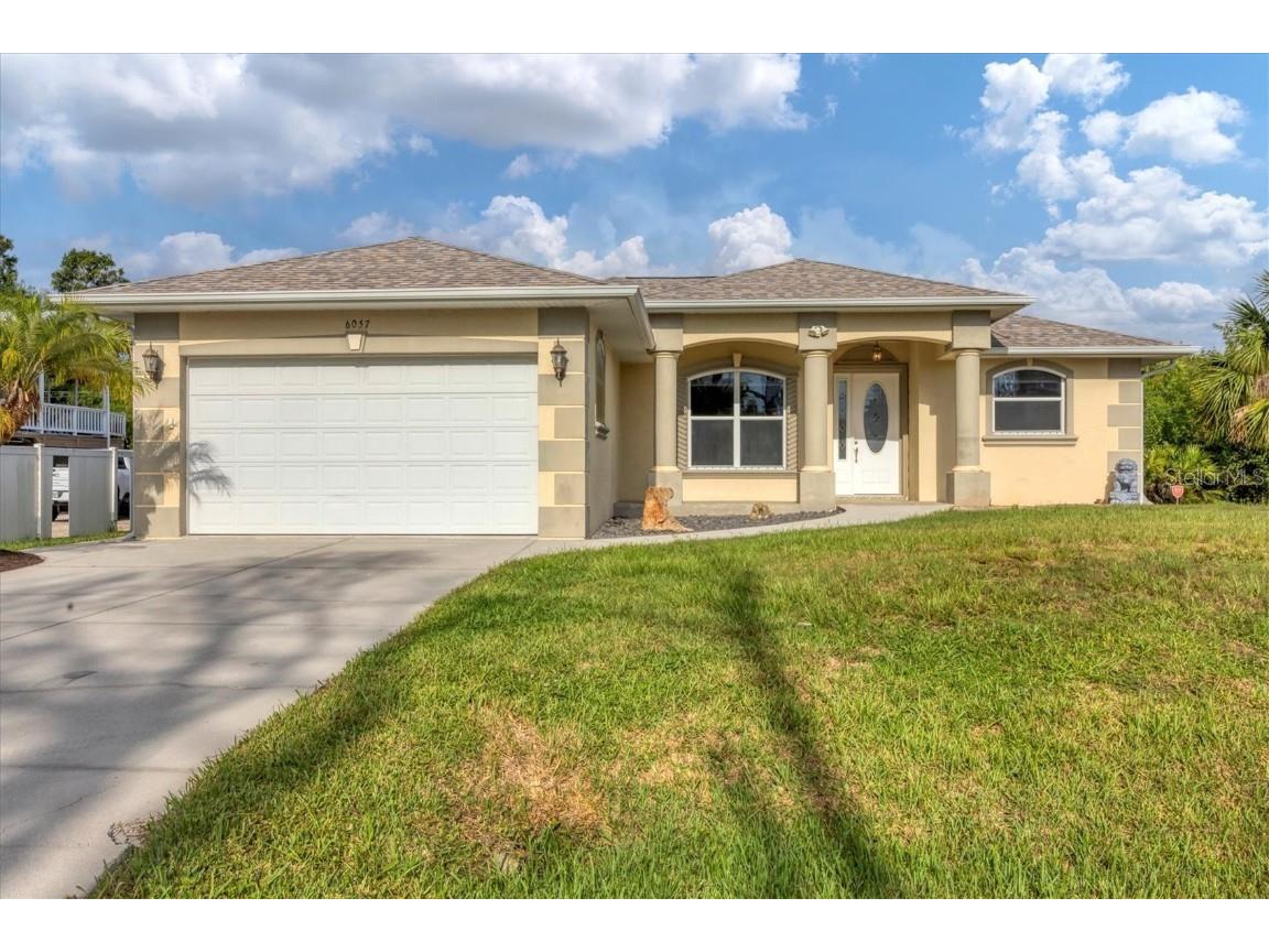 6057 Hooper Lane Englewood FL 34224 A4620674 image1