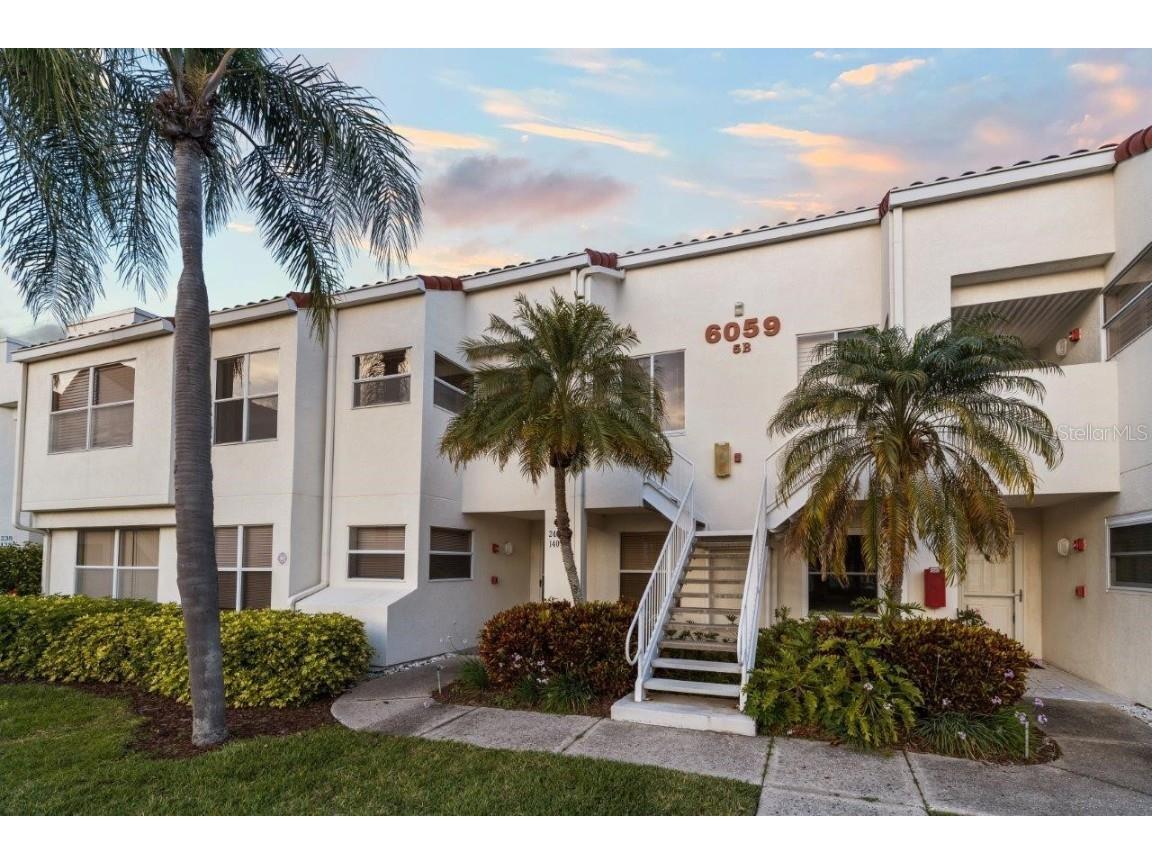 6059 Bahia Del Mar Blvd #240 Saint Petersburg FL 33715 A4607480 image1