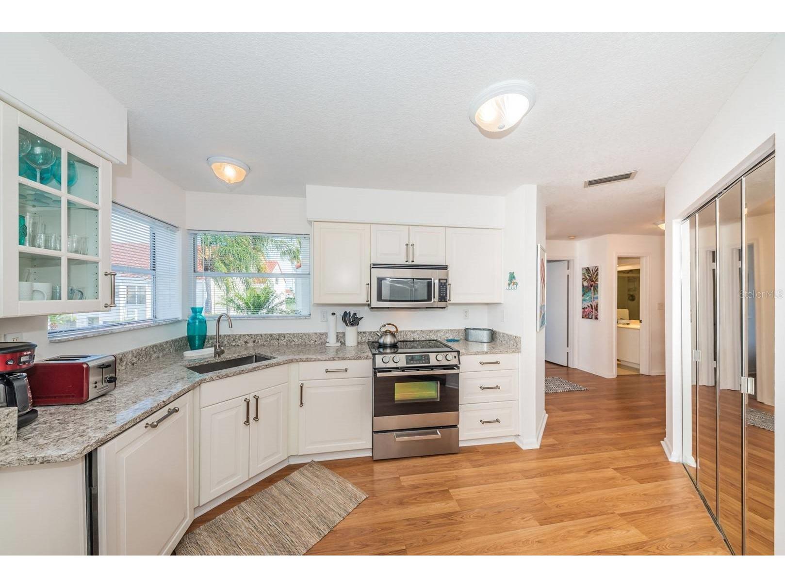 6059 Bahia Del Mar Boulevard #241 Saint Petersburg FL 33715 TB8475041 image6