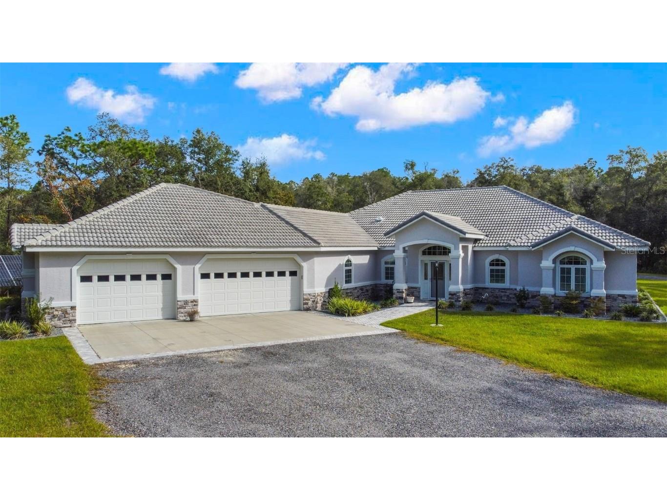 6059 W Crystal Oaks Drive Lecanto FL 34461 W7860327 image1