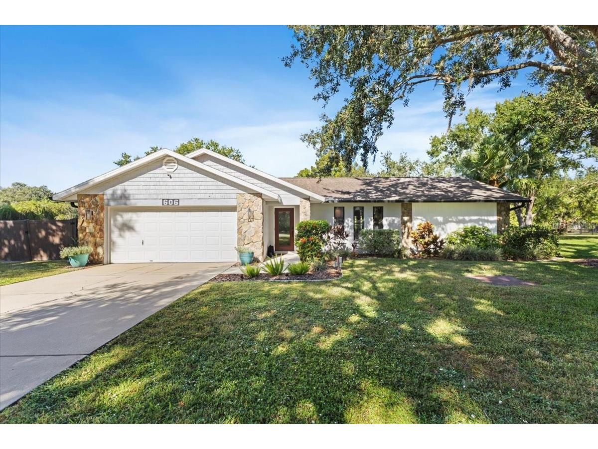 606 136th Court E Bradenton FL 34212 A4669032 image1