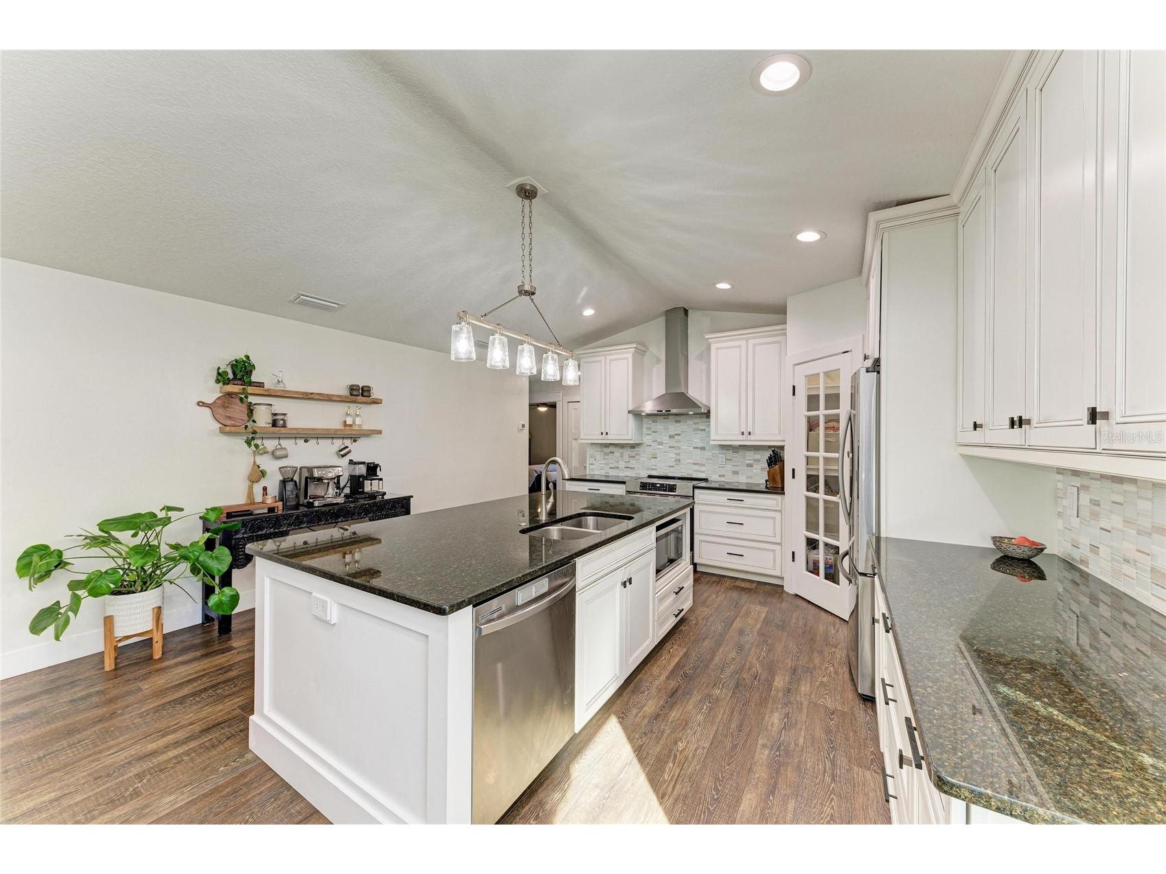 606 19th Avenue W Palmetto FL 34221 A4679236 image16