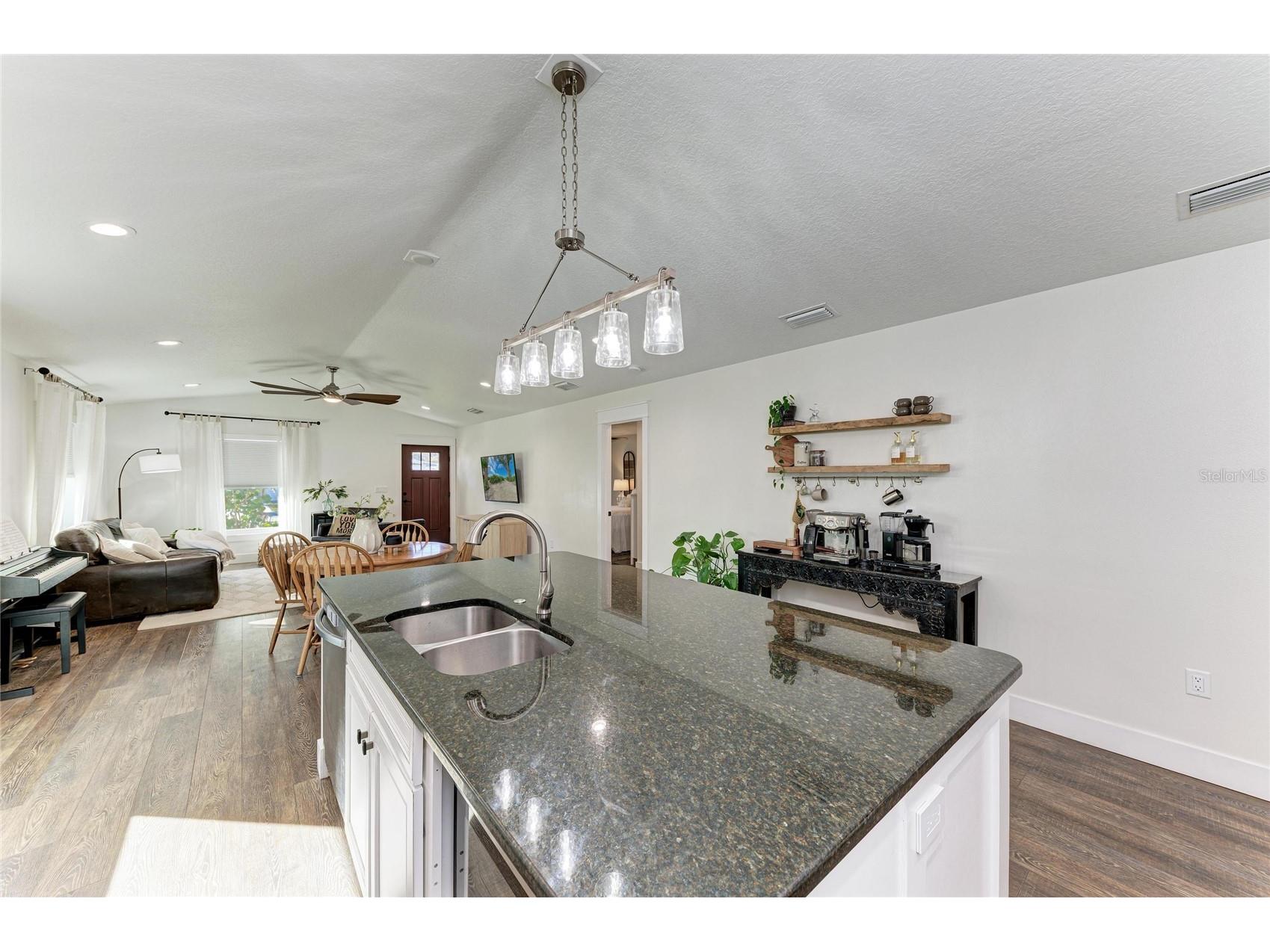 606 19th Avenue W Palmetto FL 34221 A4679236 image19