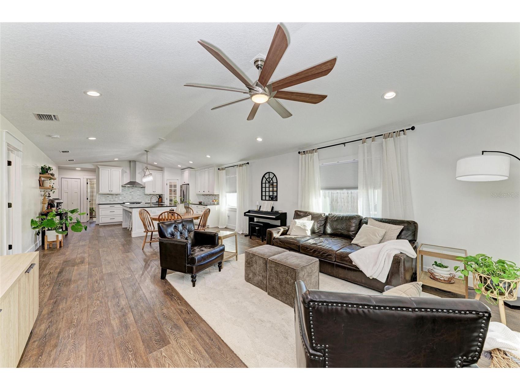 606 19th Avenue W Palmetto FL 34221 A4679236 image7