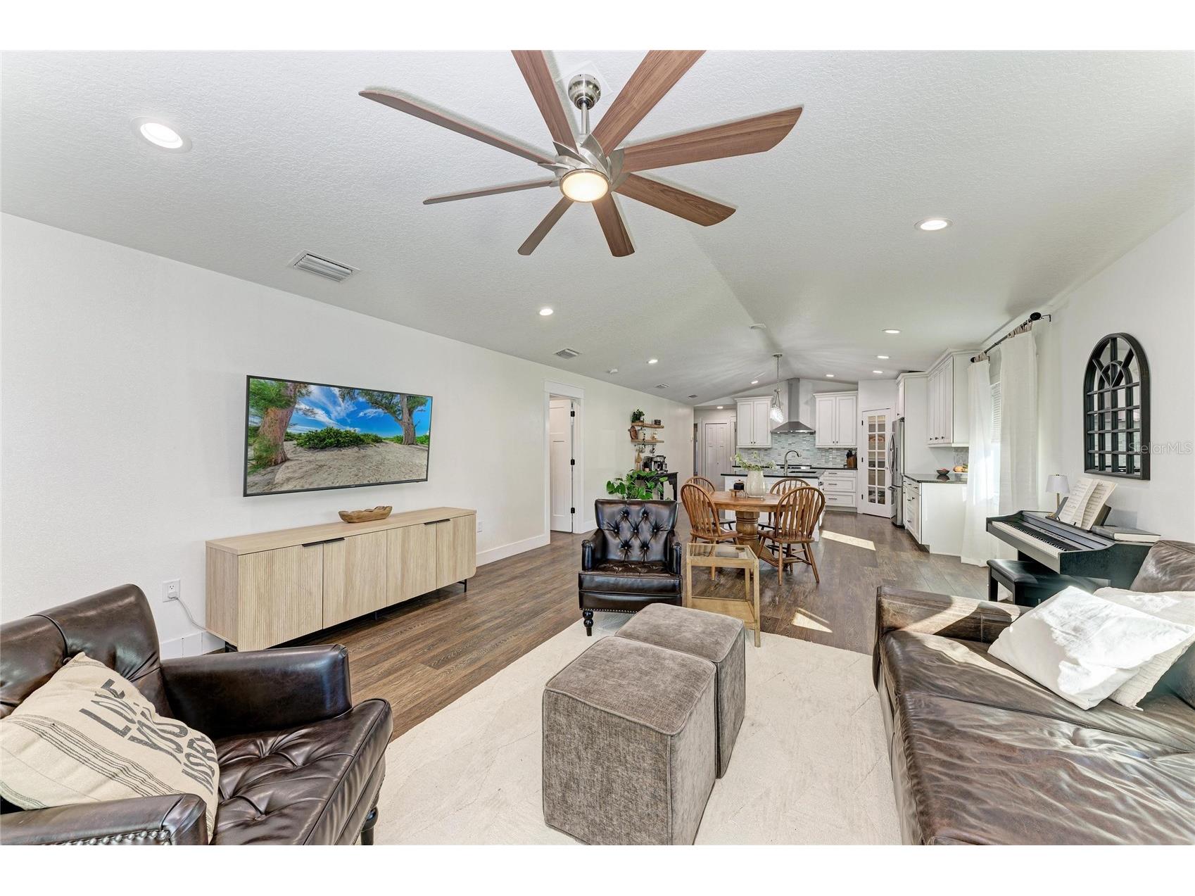 606 19th Avenue W Palmetto FL 34221 A4679236 image8