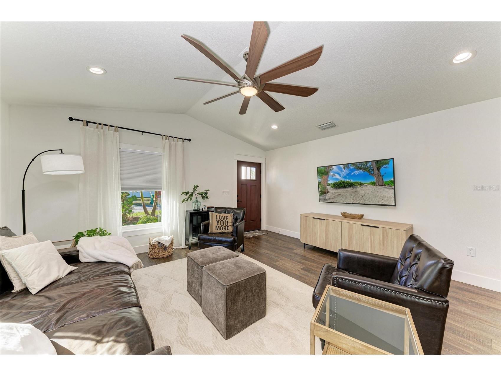 606 19th Avenue W Palmetto FL 34221 A4679236 image9