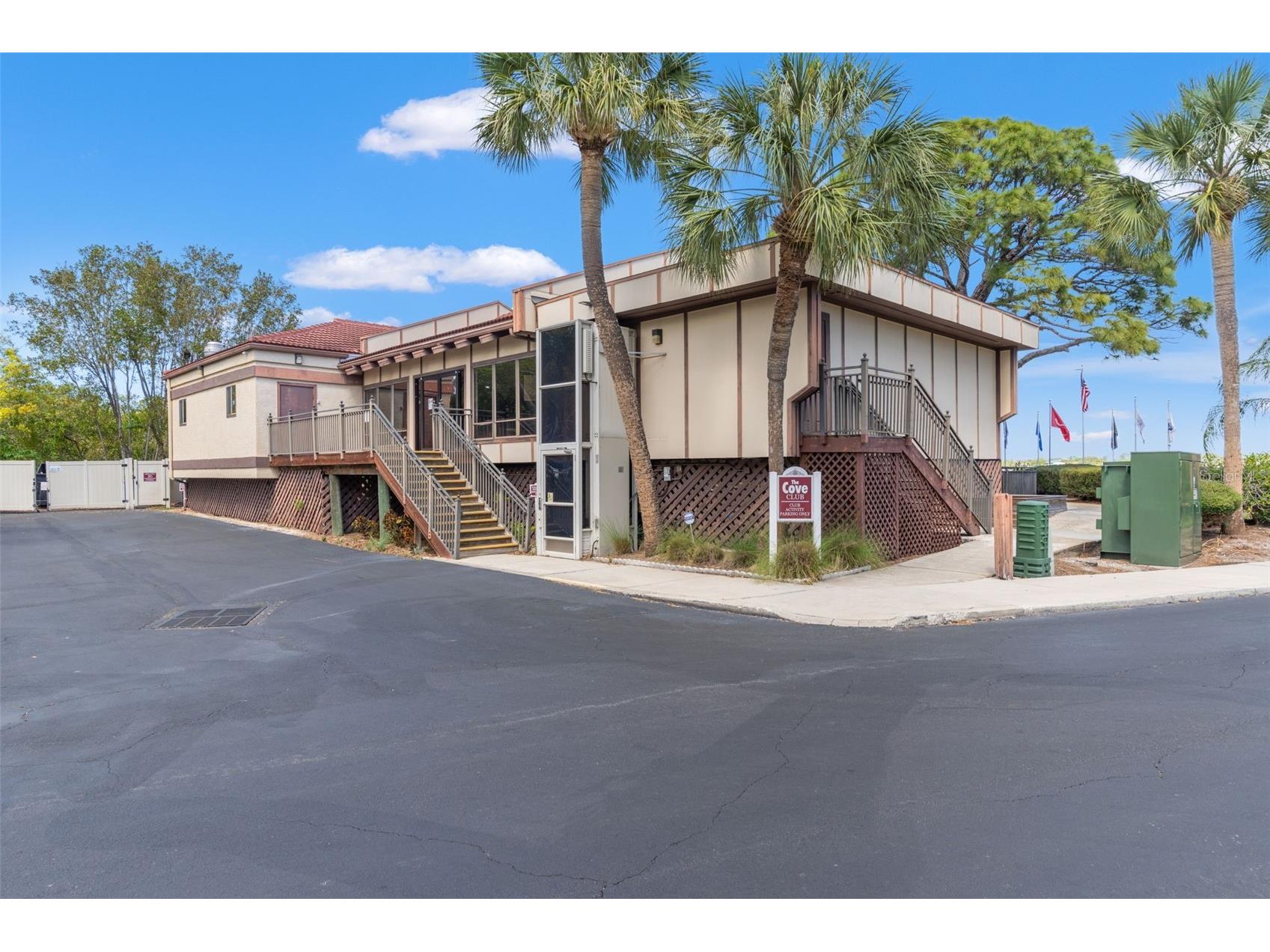606 Bella Loop #2 Dunedin FL 34698 TB8484271 image52