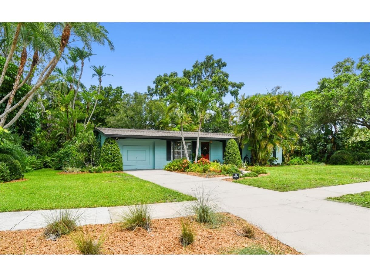 606 Casabella Drive Bradenton FL 34209 U8250988 image1