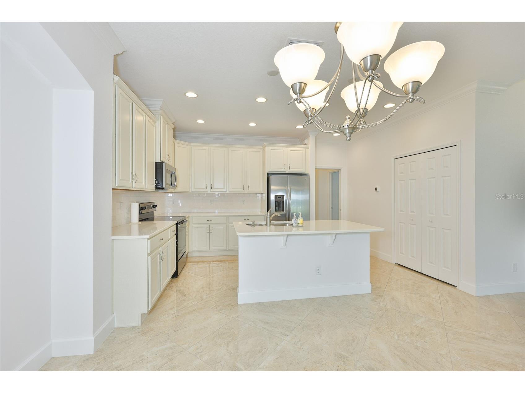 606 Chipper Drive Sun City Center FL 33573 TB8524973 image12