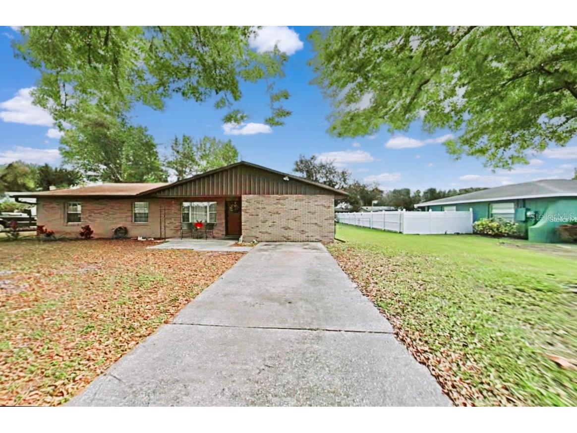 606 Hatfield Road Winter Haven FL 33880 P4928229 image1