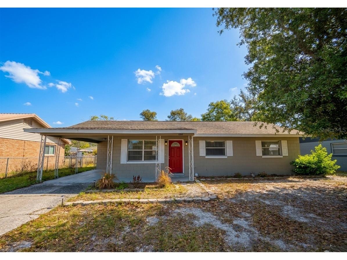 606 Holt Circle Winter Haven FL 33880 P4938363 image1
