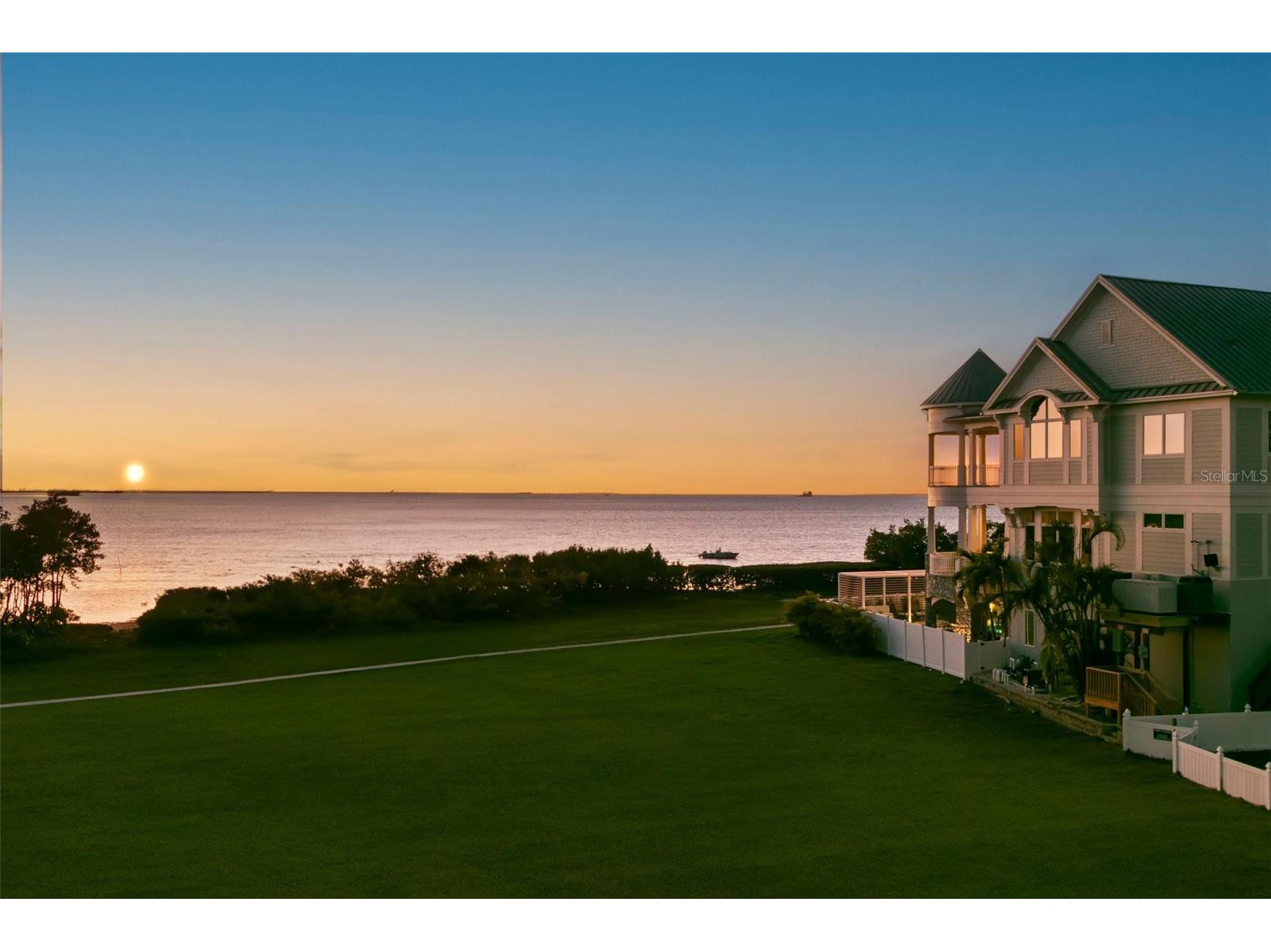 606 Indiana Avenue Crystal Beach FL 34681 O6281455 image4