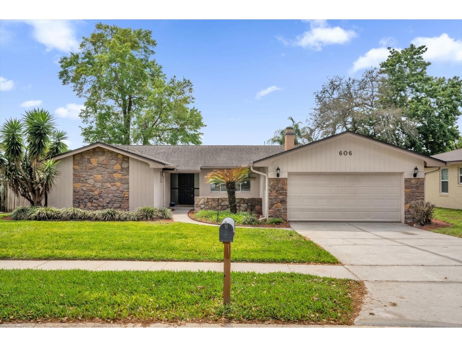 606 Iris Street Altamonte Springs FL 32714 O6394010 image1