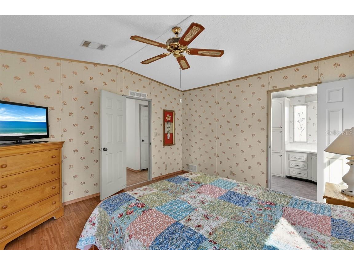 606 La Jolla Circle North Port FL 34287 TB8457889 image18