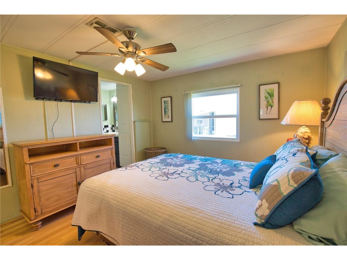 606 La Sala North Port FL 34287 TB8366541 image32