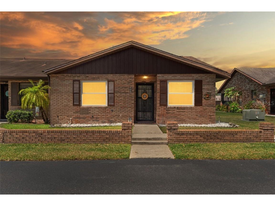 606 Lake Carolyn Circle Lakeland FL 33813 TB8374260 image1