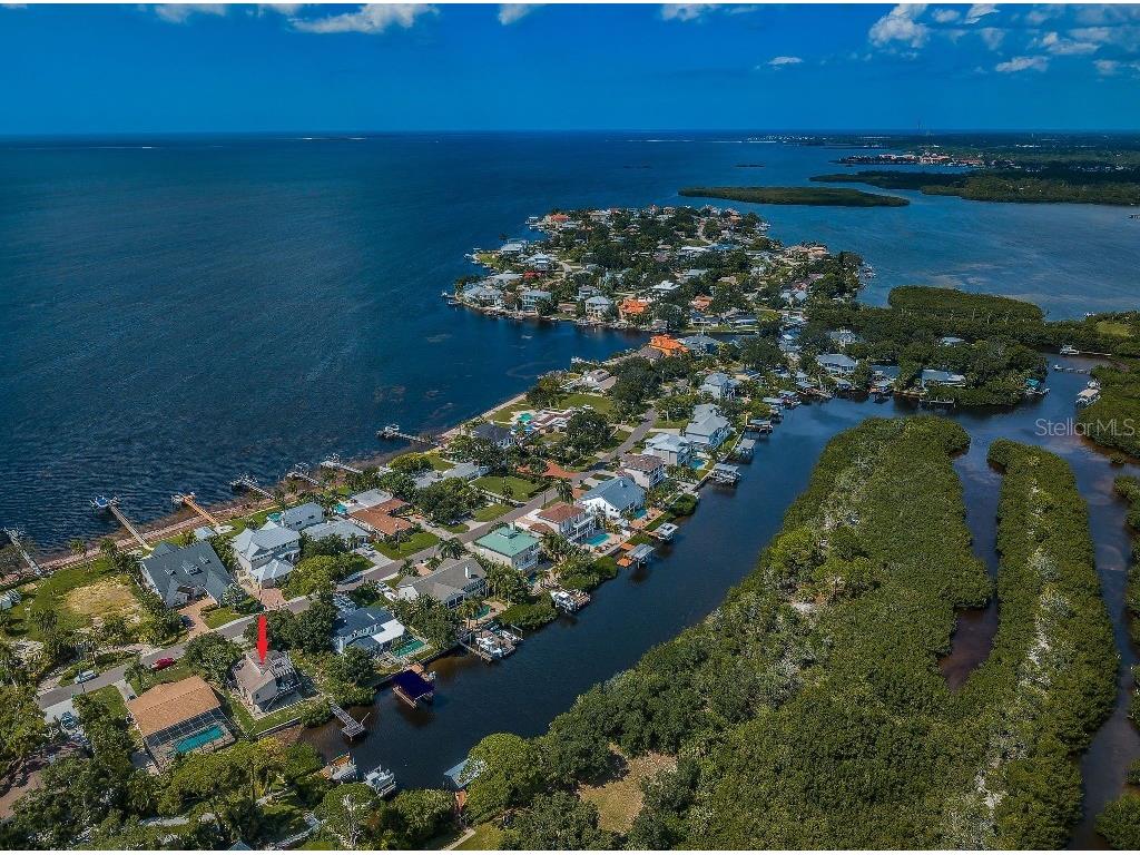 606 N Mayo Crystal Beach FL 34681 T3381982 image1