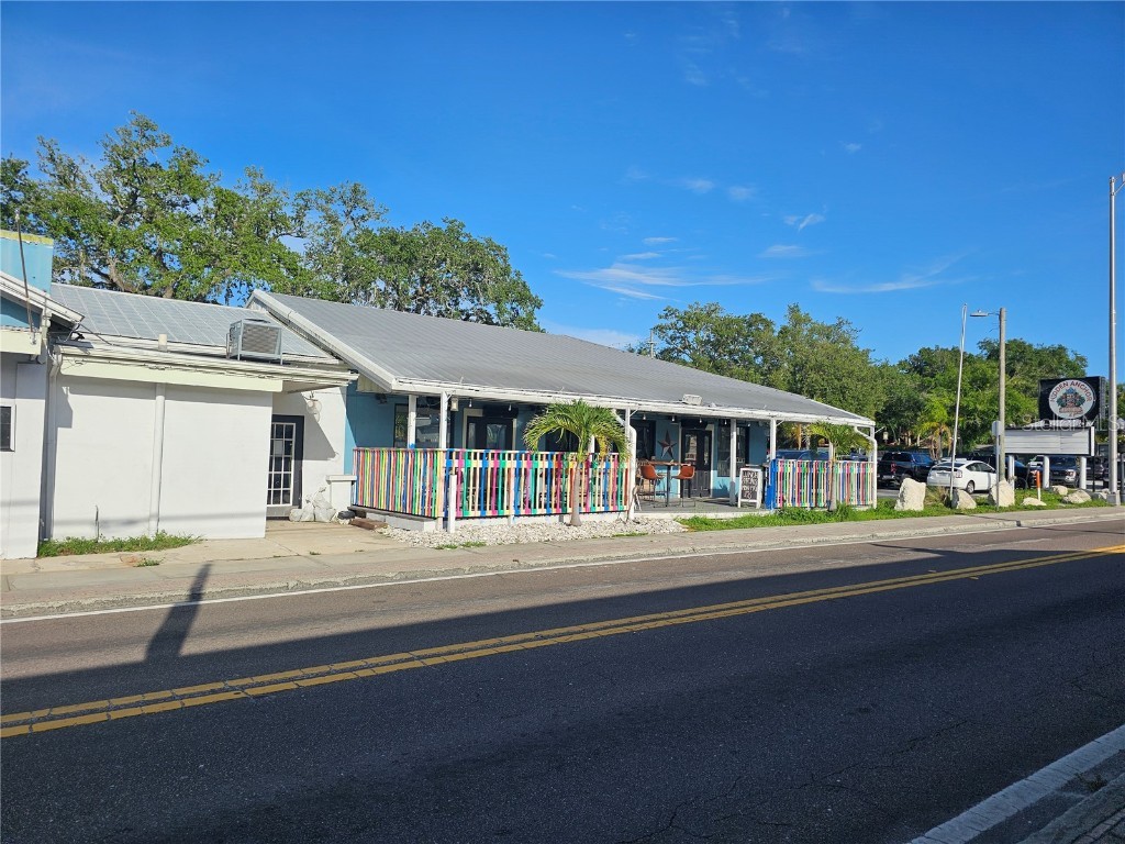 606 N Pinellas Avenue Tarpon Springs FL 34689 TB8403617 image1