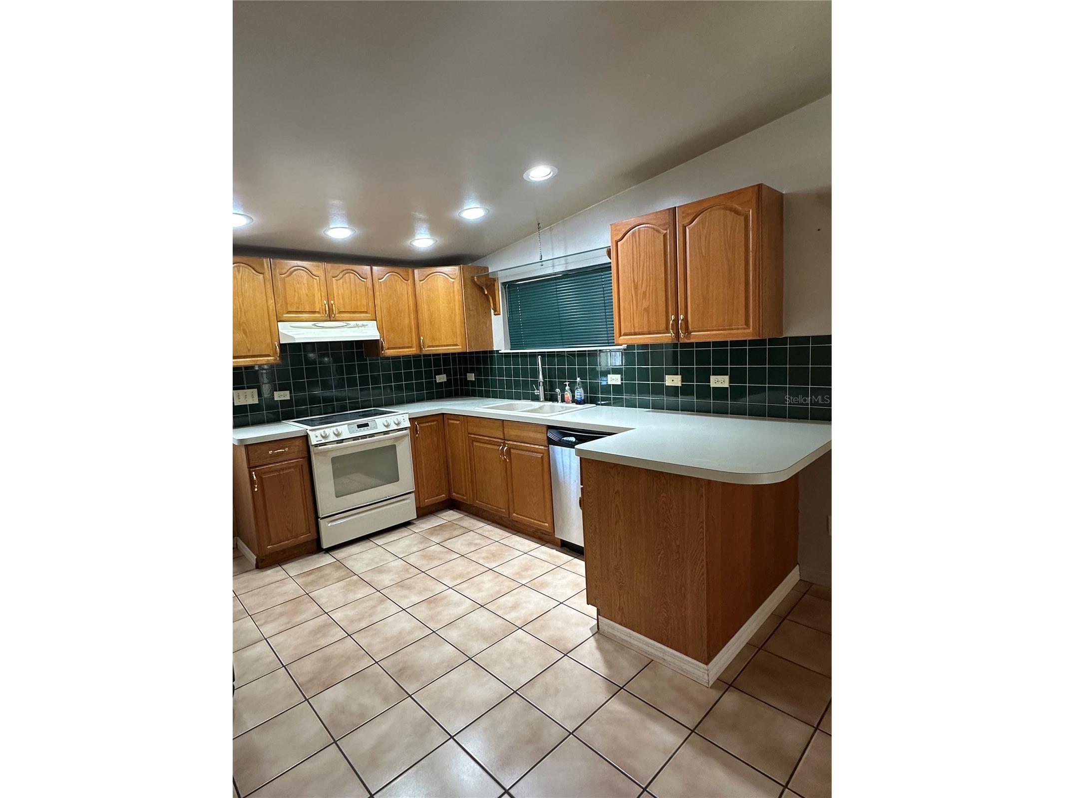 606 New York Ave #NEW YORK AVE Saint Cloud FL 34769 S5150283 image6
