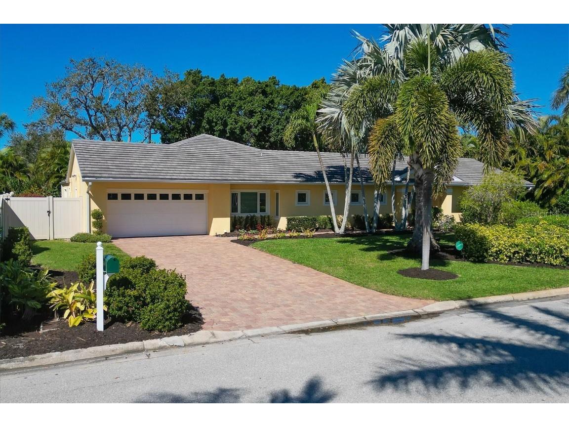 606 Owl Way Sarasota FL 34236 A4562009 image1