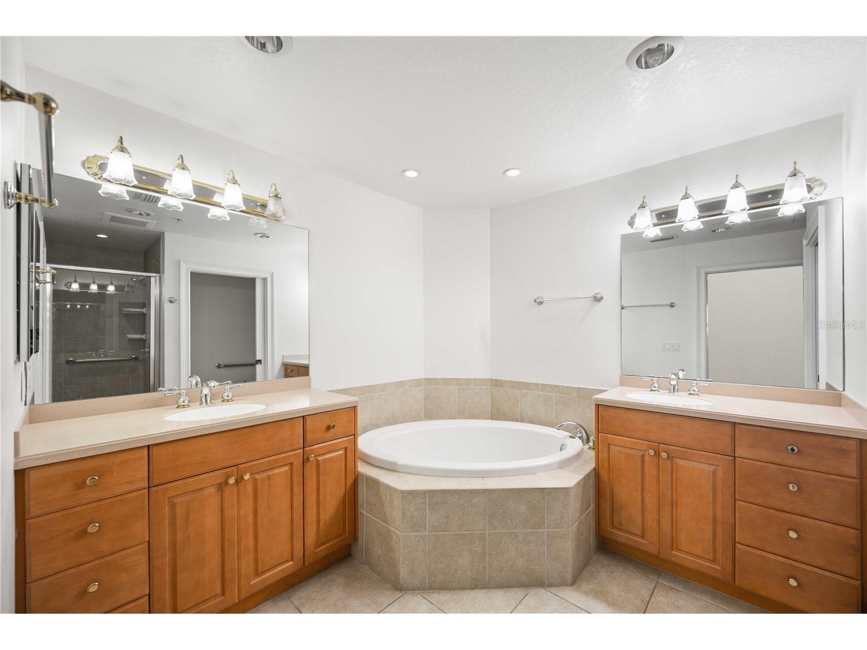 606 Riviera Dunes Way #302 Palmetto FL 34221 A4689983 image23