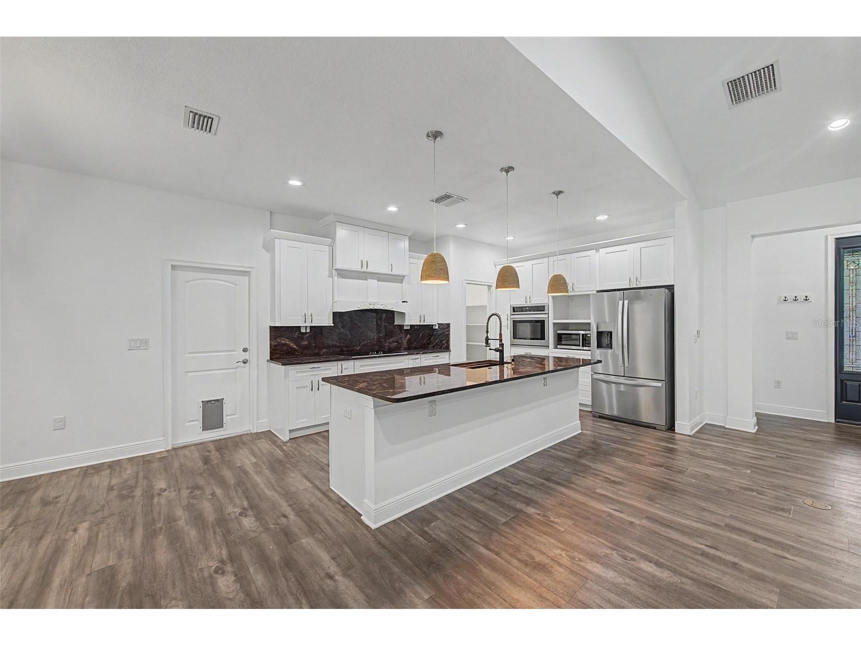 606 Royal Crest Drive Brandon FL 33511 L4963290 image6