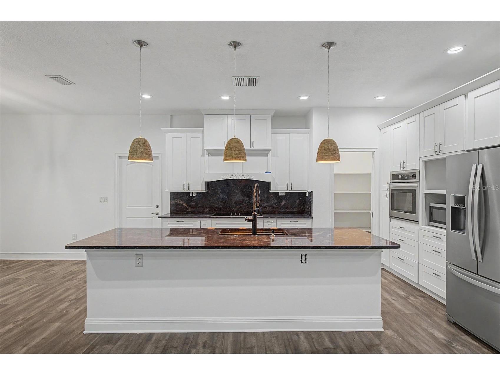 606 Royal Crest Drive Brandon FL 33511 L4963290 image8